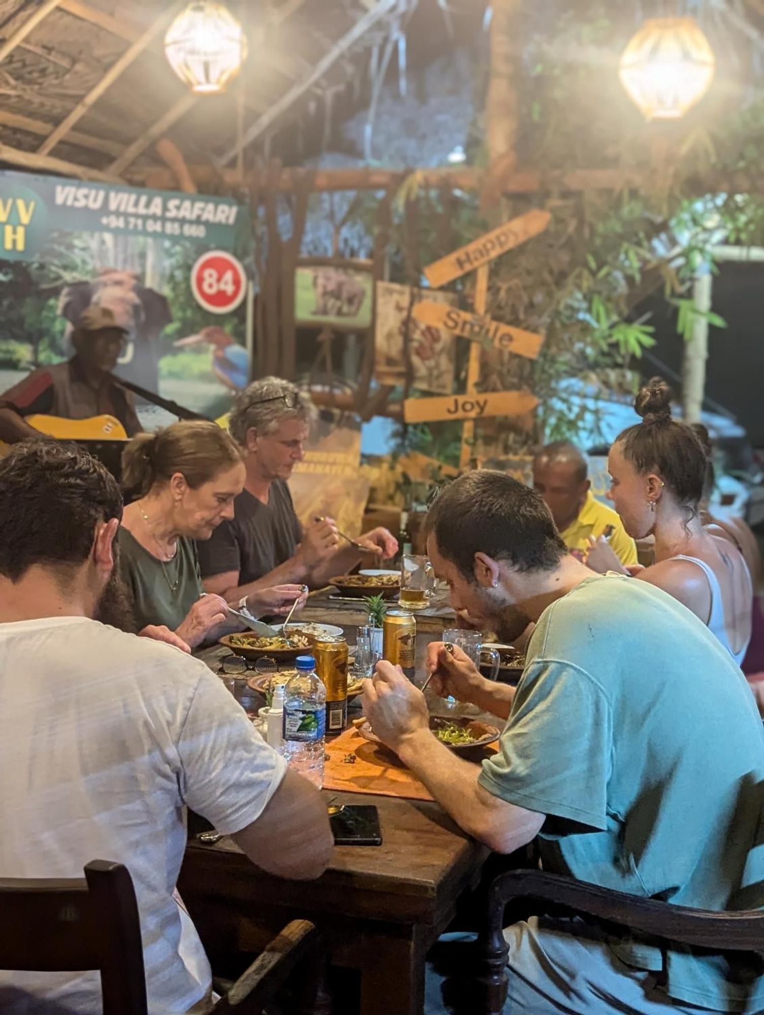 Visu Villa Habarana Esterno foto